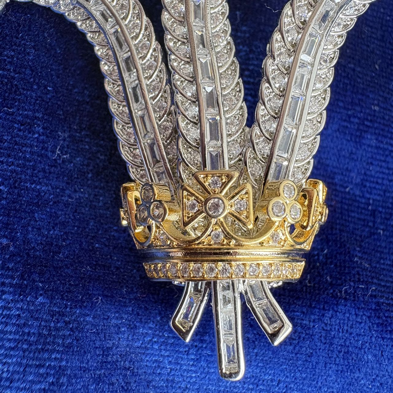 Prince of Wales Ostrich Feather Brooch