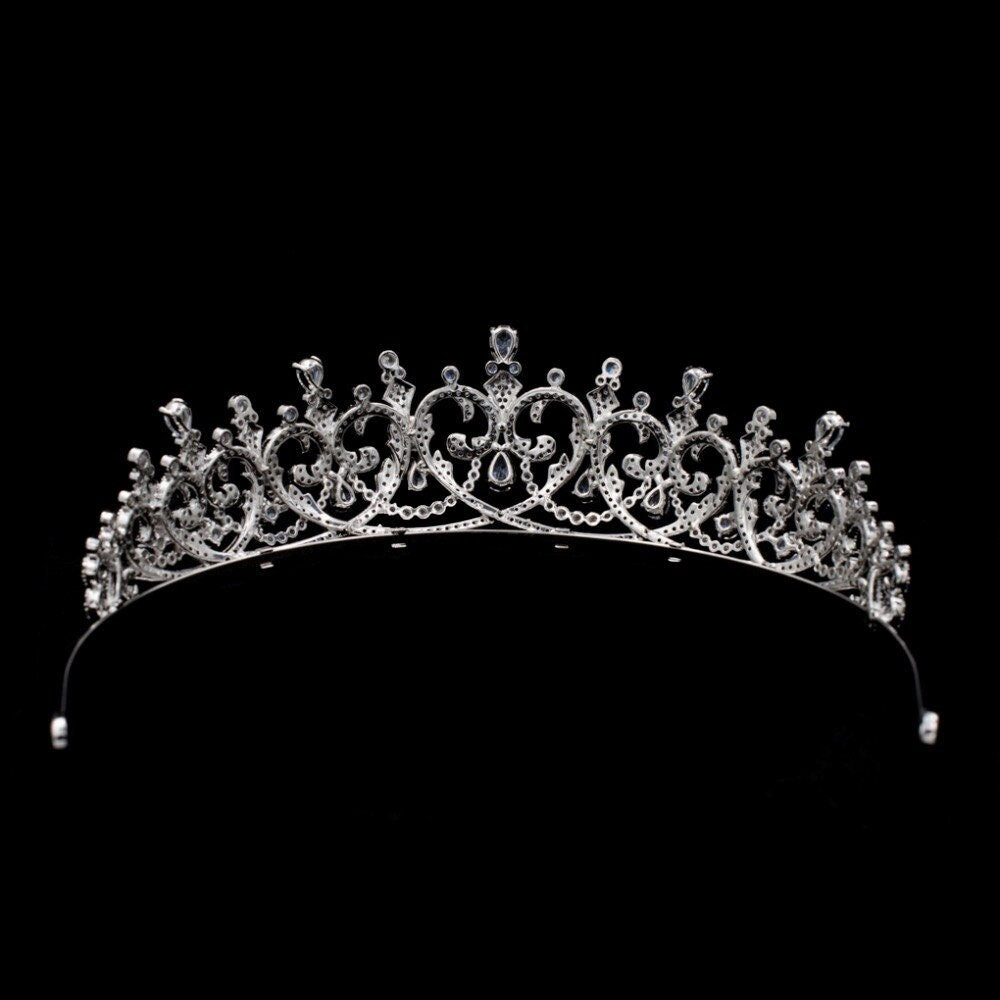The Countess of Moy Royal Tiara Luxury Classic Wedding Crown Bridal Headpiece - Finest Ultra Reflective 5A CZ - Romantic and Elegant