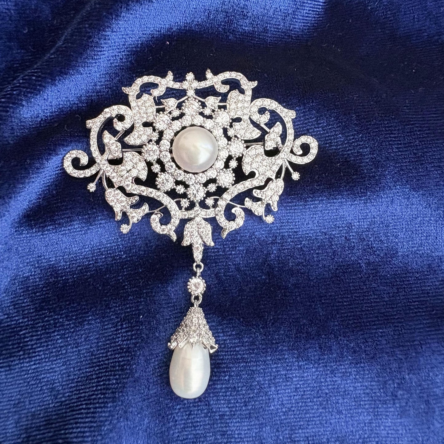 CZ Cubic Zirconia Freshwater Pearl Brooch Luxury Vintage Style Stomacher Silver Handmade Vintage Saprkly British Royal Inspired