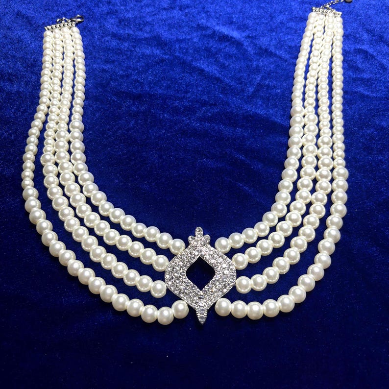 Queen Elizabeth II Japanese 4 Row Pearl Choker Replica