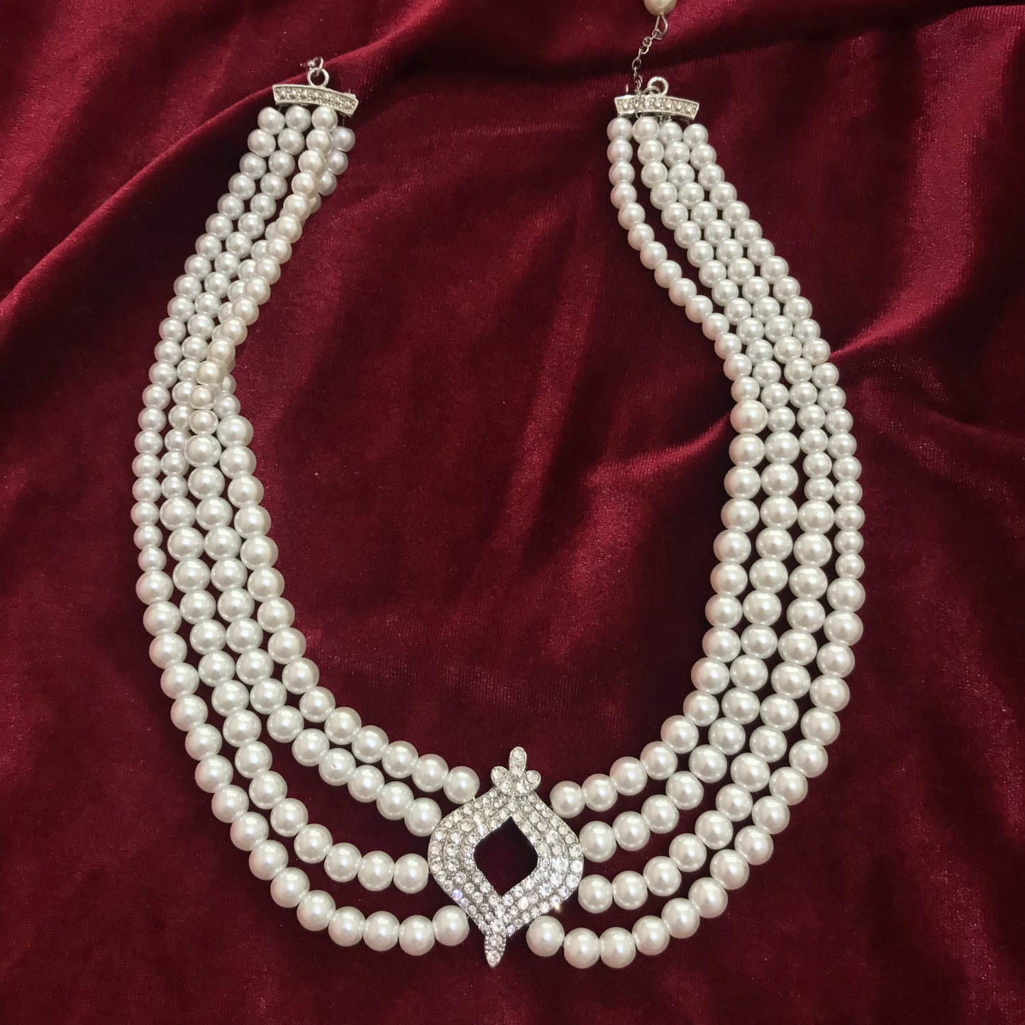Queen Elizabeth II Japanese 4 Row Pearl Choker Replica