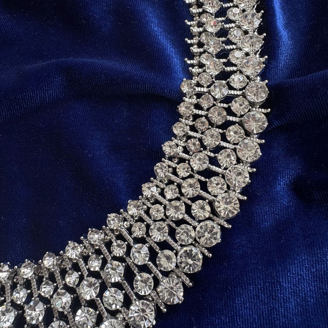 Kate Middleton Fast Fashion Crystal Statement Collar Necklace Replica