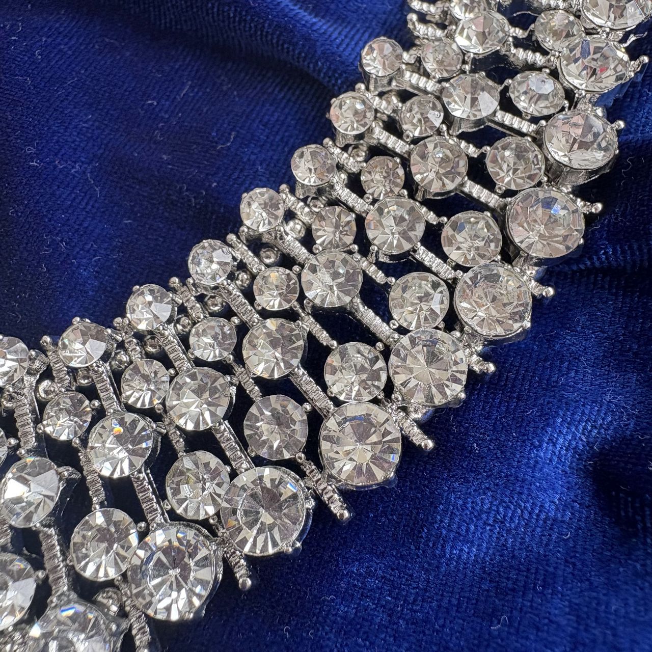 Kate Middleton Fast Fashion Crystal Statement Collar Necklace Replica
