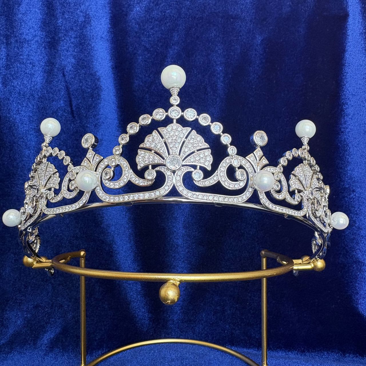 Queen Mother's Lotus Flower Papyrus Tiara Replica - Kate Middleton