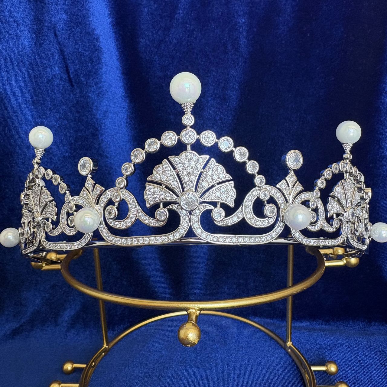 Queen Mother's Lotus Flower Papyrus Tiara Replica - Kate Middleton