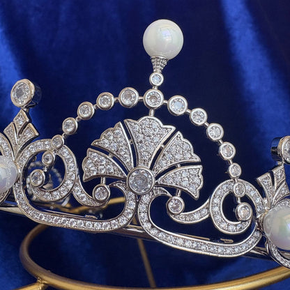 Queen Mother's Lotus Flower Papyrus Tiara Replica - Kate Middleton