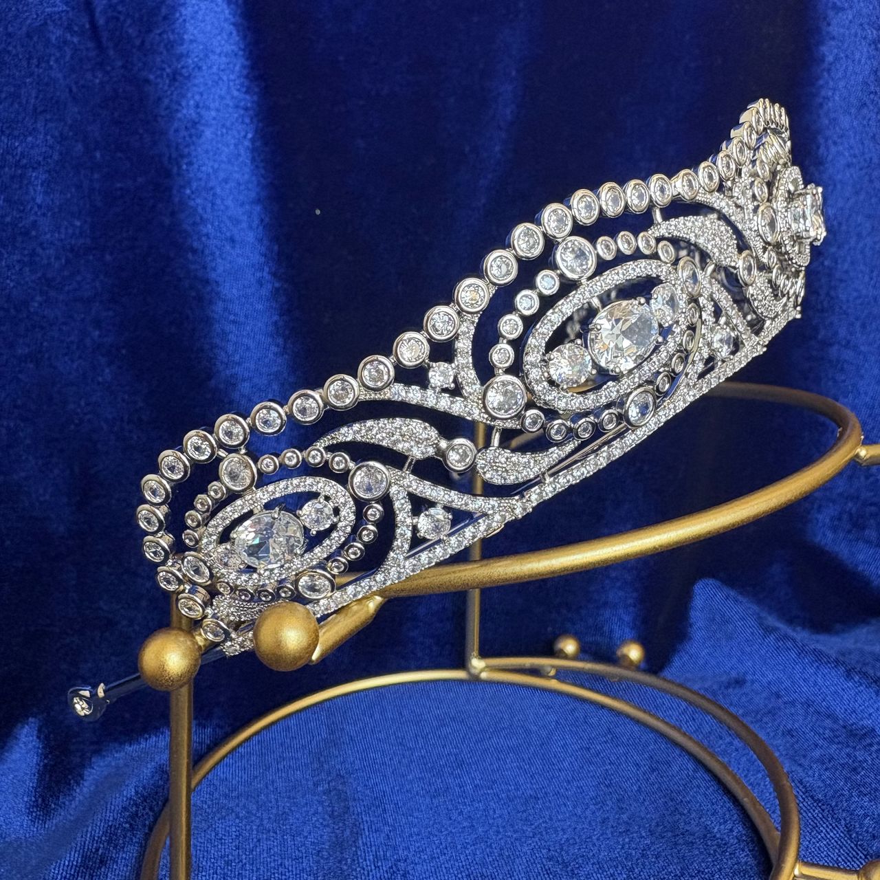 The Duchess of Calabria’s Sapphire Tiara Replica - Bourbon Royal Crown
