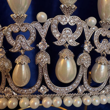 Bavarian Lover's Knot Tiara- Queen Therese