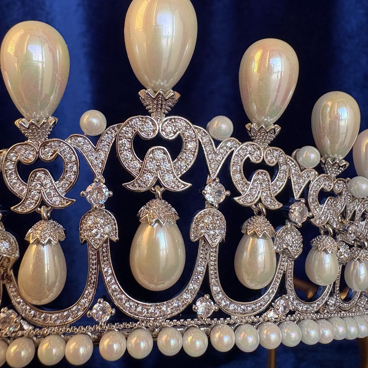 Bavarian Lover's Knot Tiara- Queen Therese