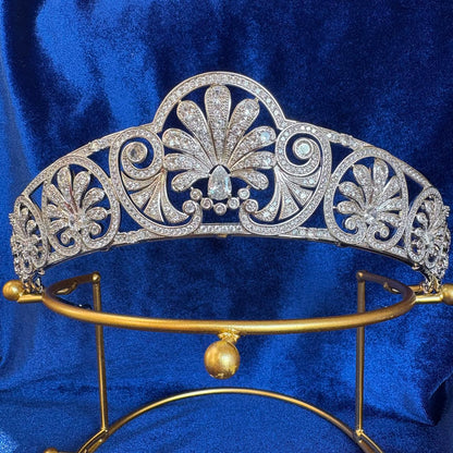 Queen Mary’s Gloucester Honeysuckle Tiara
