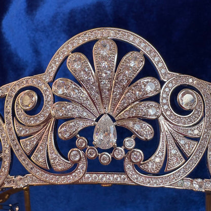 Queen Mary’s Gloucester Honeysuckle Tiara
