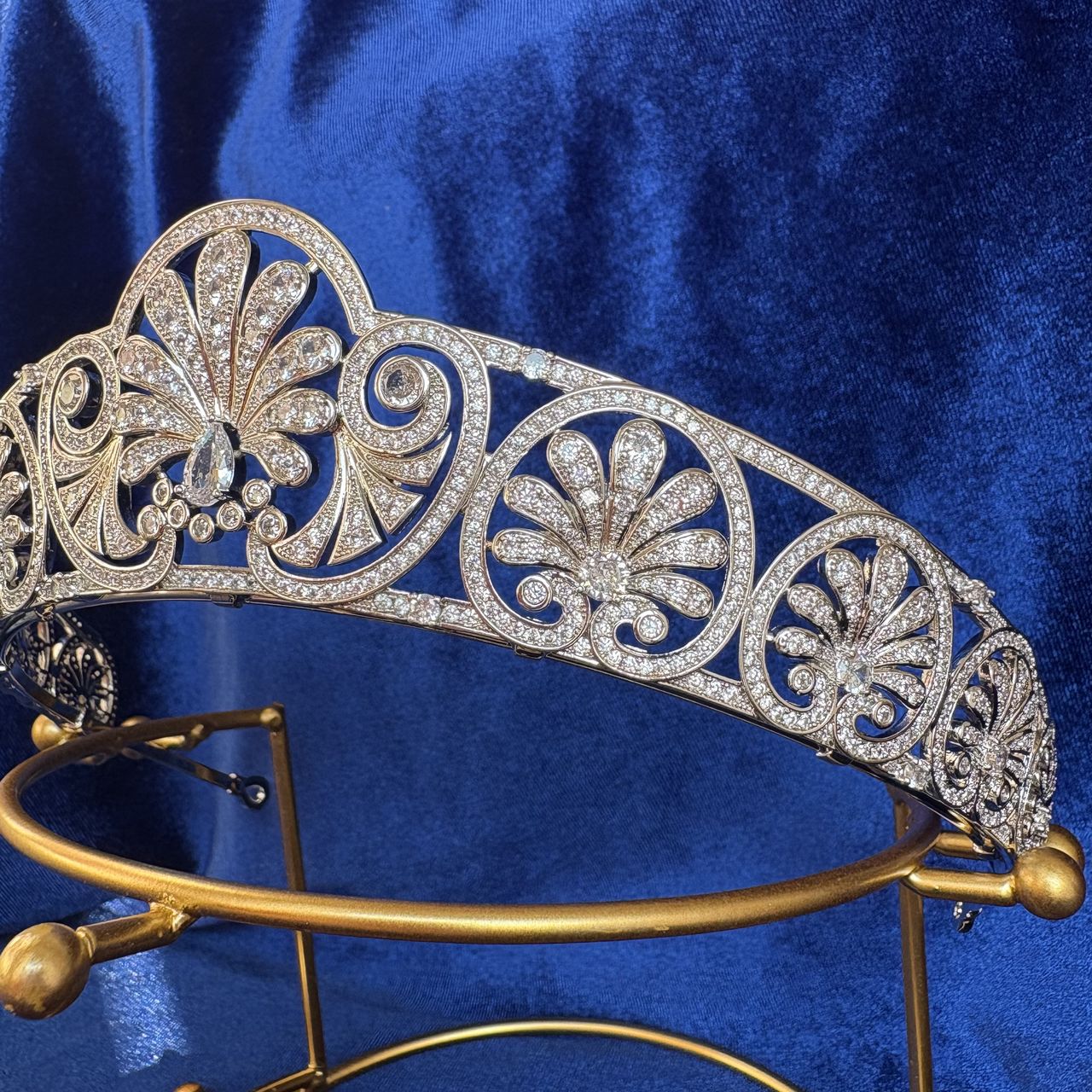 Queen Mary’s Gloucester Honeysuckle Tiara