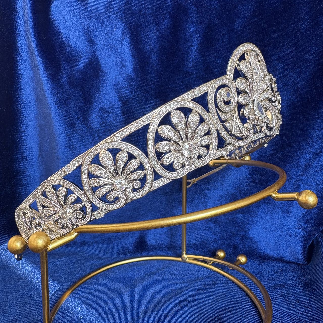 Queen Mary’s Gloucester Honeysuckle Tiara