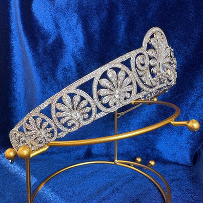 Queen Mary’s Gloucester Honeysuckle Tiara