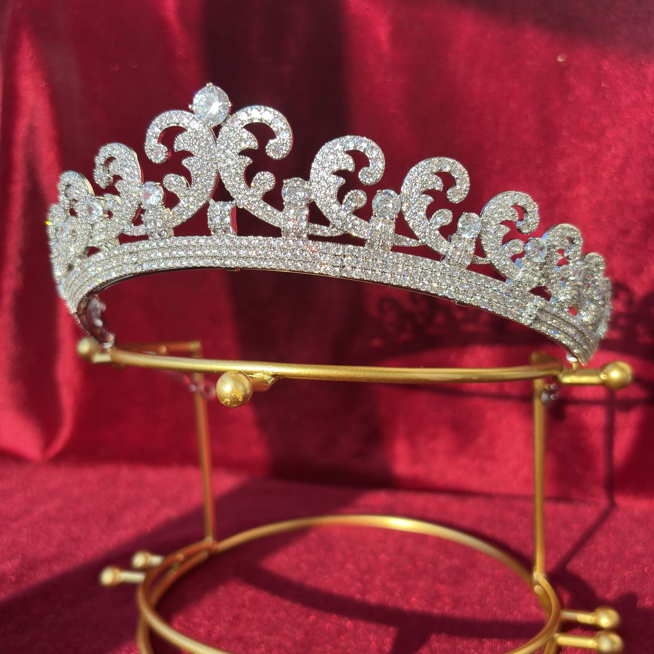 Princess Catherine - Duchess of Cambridge -Halo Scroll Wedding Tiara Replica