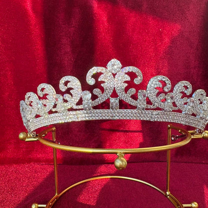 Princess Catherine - Duchess of Cambridge -Halo Scroll Wedding Tiara Replica