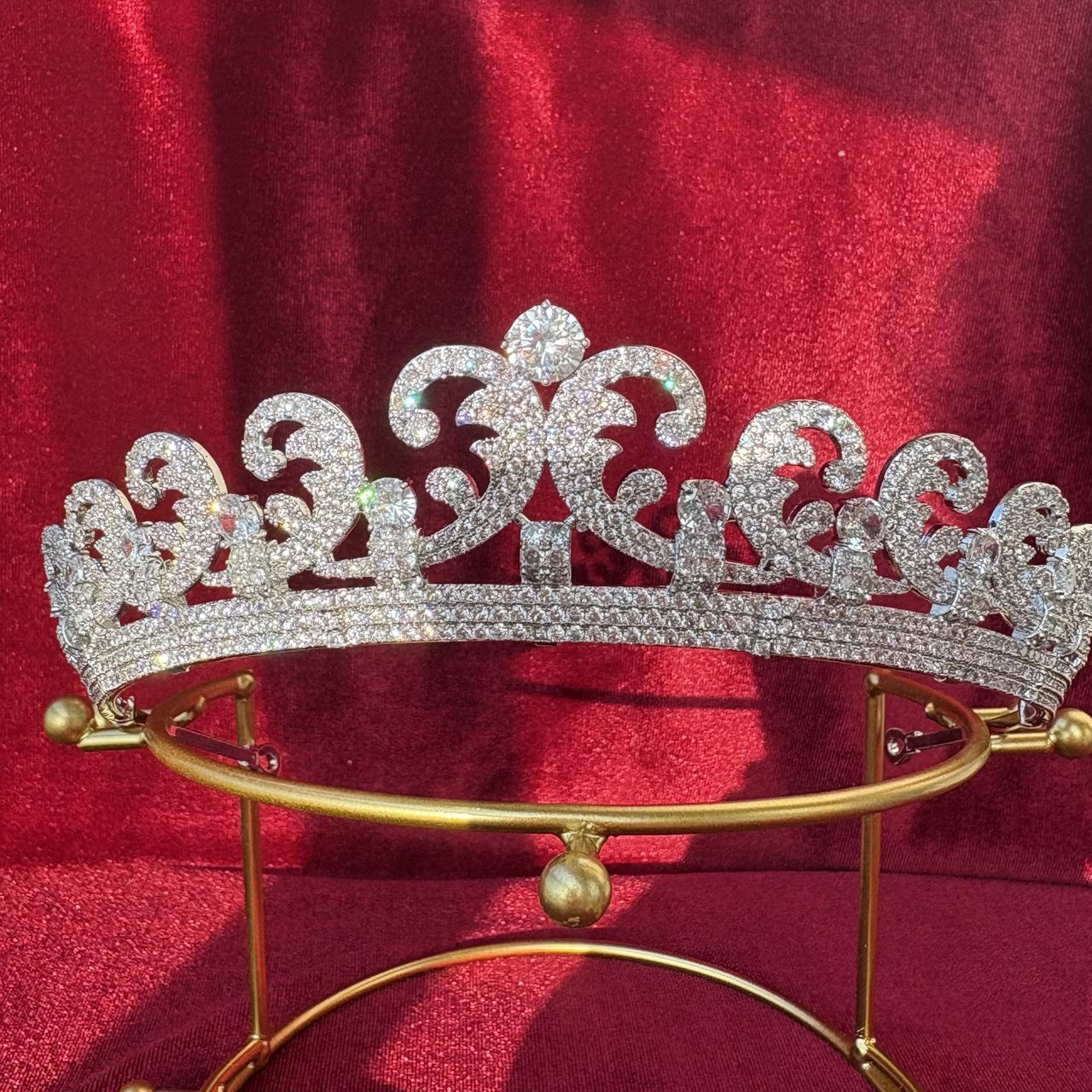 Princess Catherine - Duchess of Cambridge -Halo Scroll Wedding Tiara Replica