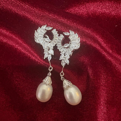 Princess Catherine Kate Middleton  South Sea Shell Pearl Coronation Earrings