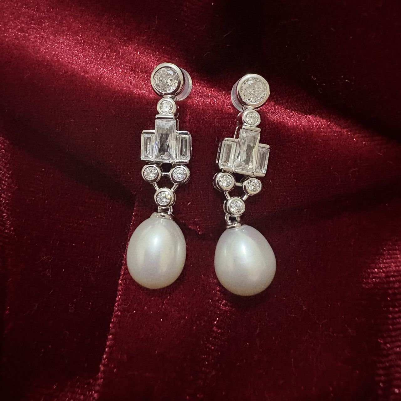 Kate Middleton Bahrain Pearl Earrings aka Queen Elizabeth II's 1947 Wedding Gift Earrings