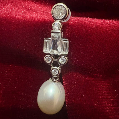 Kate Middleton Bahrain Pearl Earrings aka Queen Elizabeth II's 1947 Wedding Gift Earrings