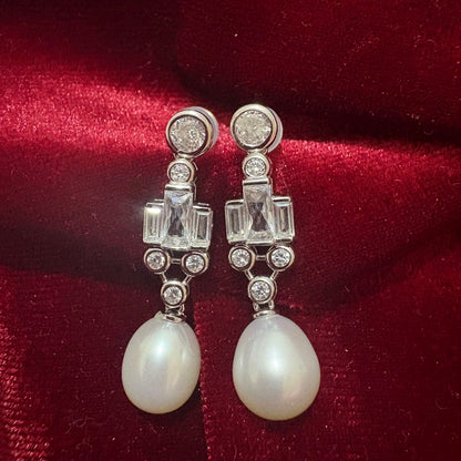 Kate Middleton Bahrain Pearl Earrings aka Queen Elizabeth II's 1947 Wedding Gift Earrings