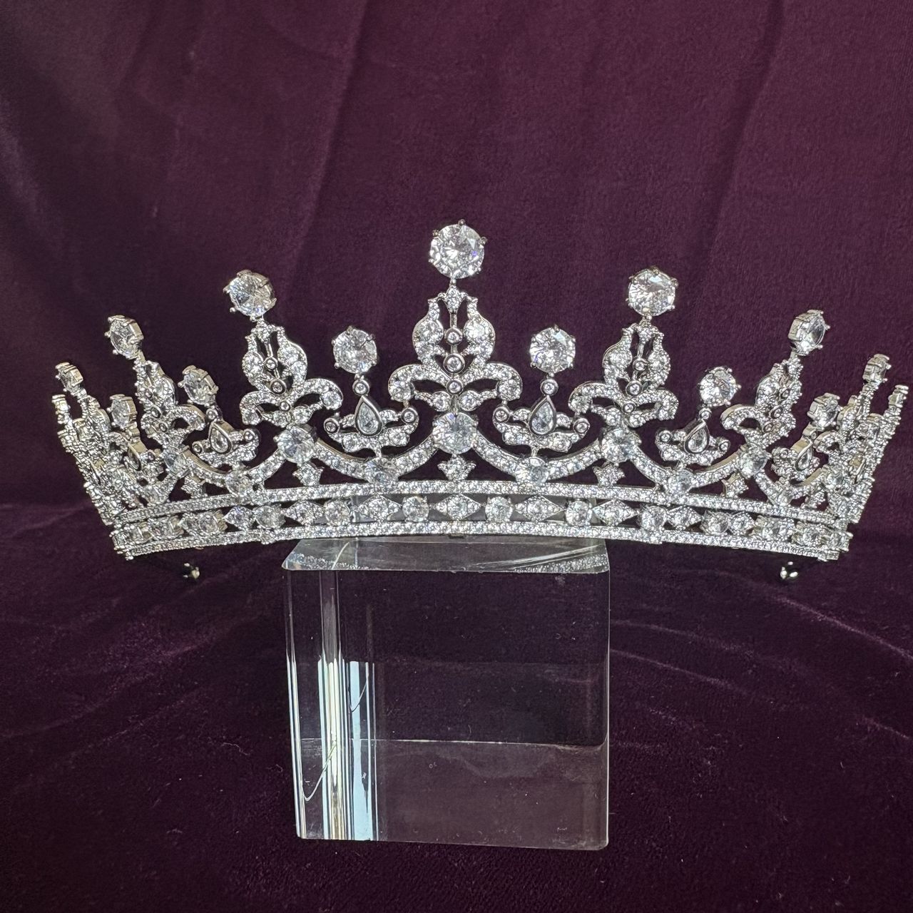 The Girls of Great Britain and Ireland Tiara Replica: The Queen’s Favorite