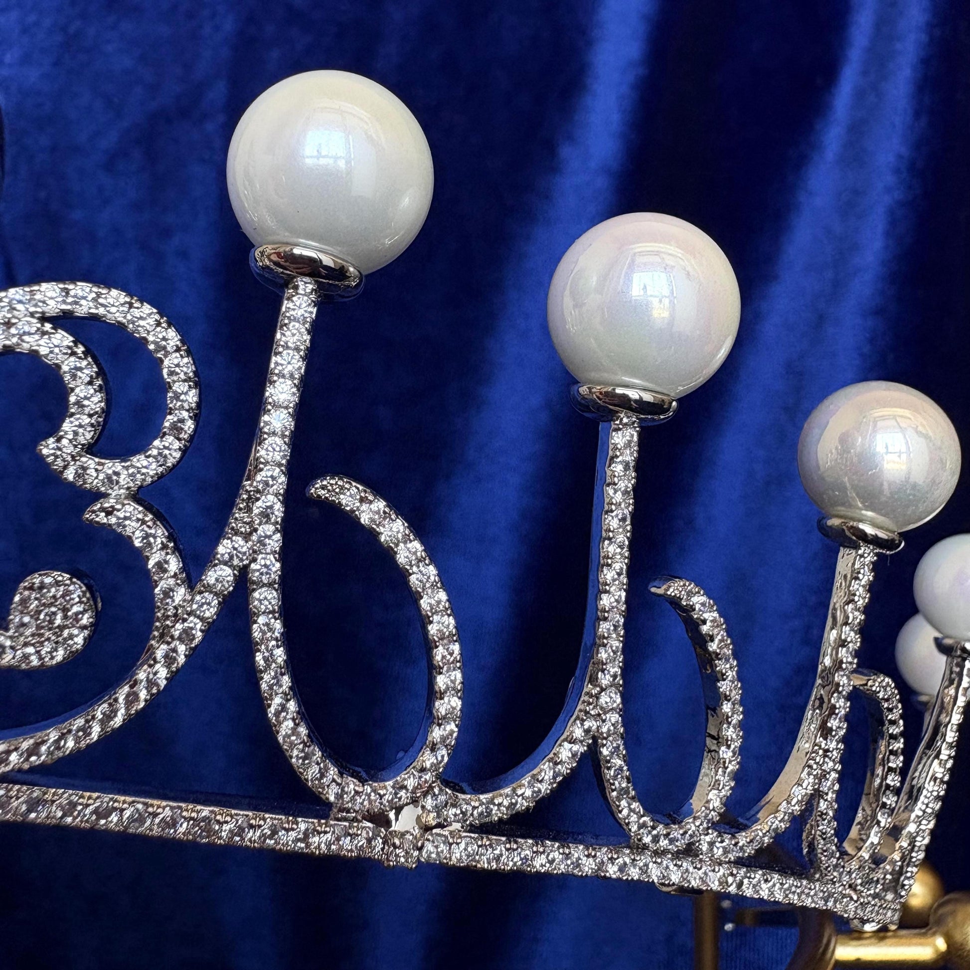 Queen Letizia of Spain Pearl Fleur de Lys Tiara Royal Jewelry Cubic Zirconia Diamond Bridal Wedding Crown Silver Classic Baroque Headpiece