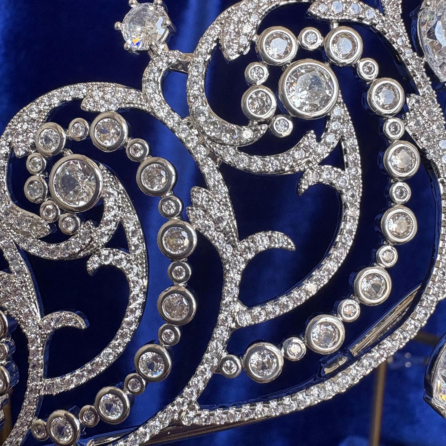 The Essex Tiara American Diamond Cubic Zirconia British Royal Jewelry Luxury Silver Bridal Crown Classic Elegant Wedding Handmade Headpiece