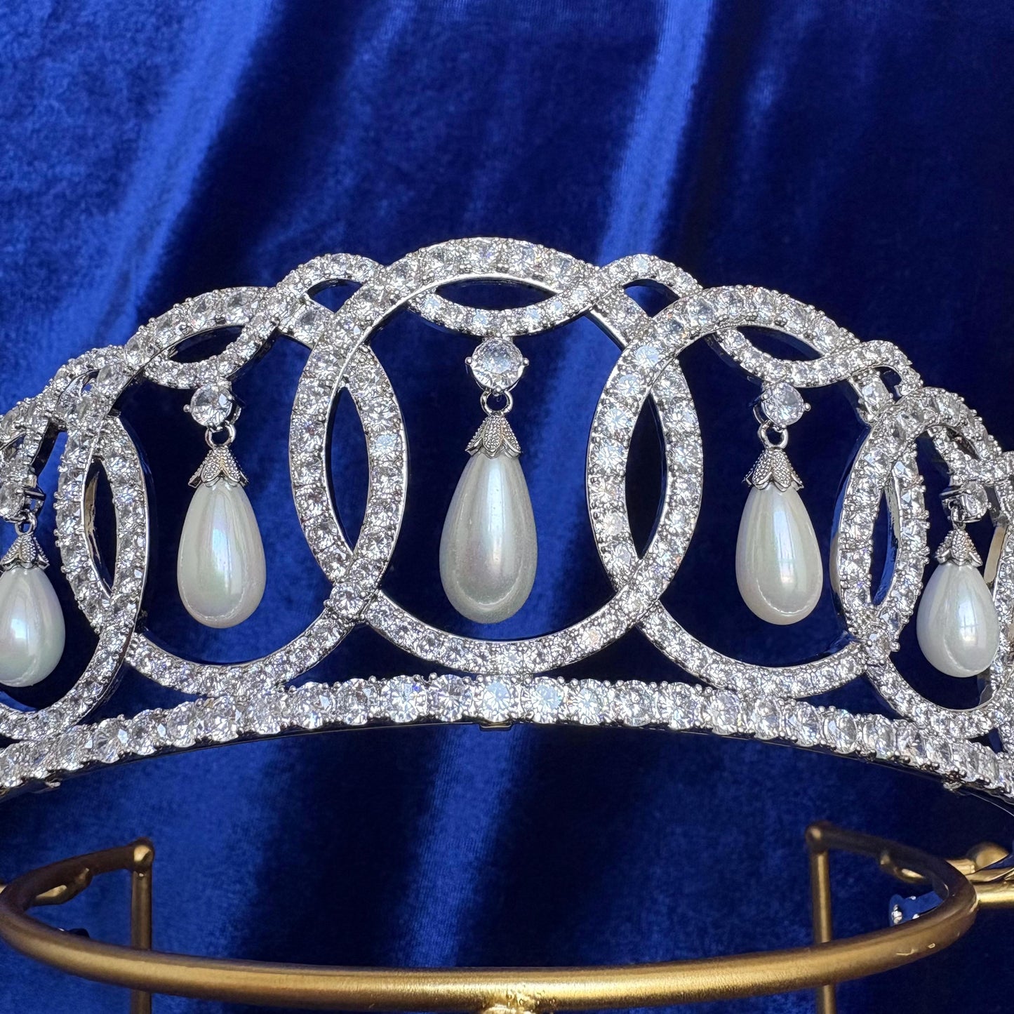The Vladimir Tiara Queen Elizabeth II British Royal Jewelry Pearl Wedding Bridal Crown Luxury Cubic Zirconia Real American Diamond Handmade