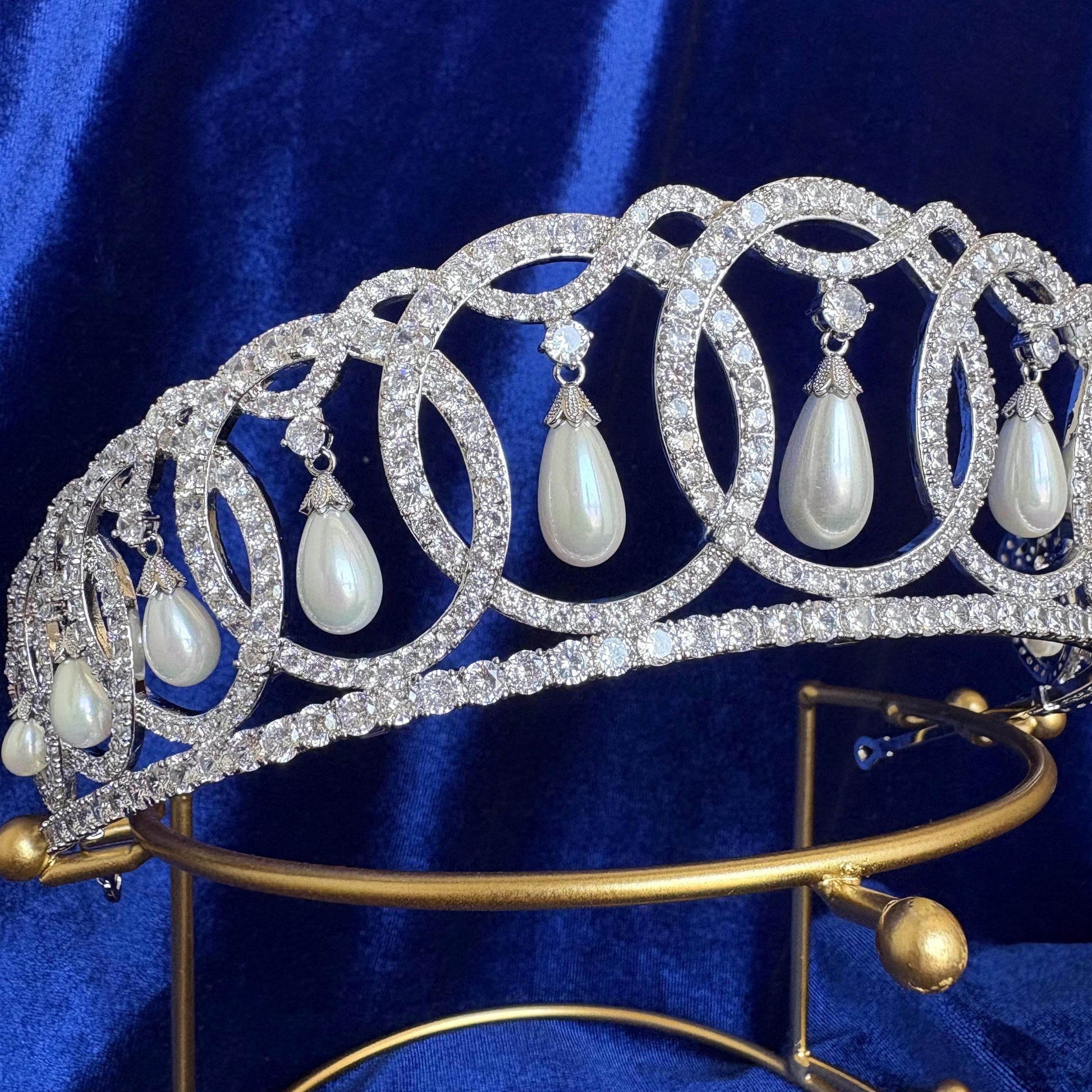 The Vladimir Tiara Queen Elizabeth II British Royal Jewelry Pearl Wedding Bridal Crown Luxury Cubic Zirconia Real American Diamond Handmade