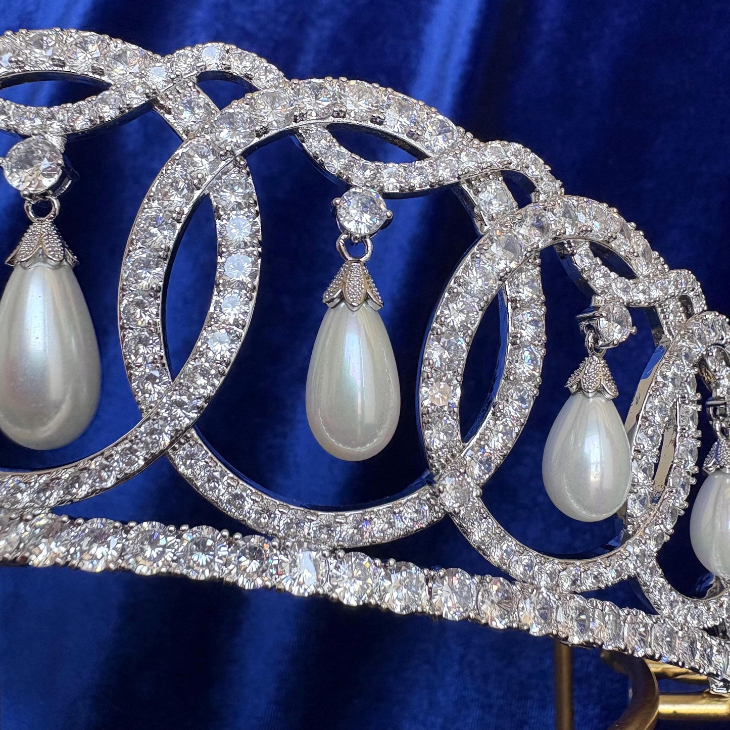 The Vladimir Tiara Queen Elizabeth II British Royal Jewelry Pearl Wedding Bridal Crown Luxury Cubic Zirconia Real American Diamond Handmade