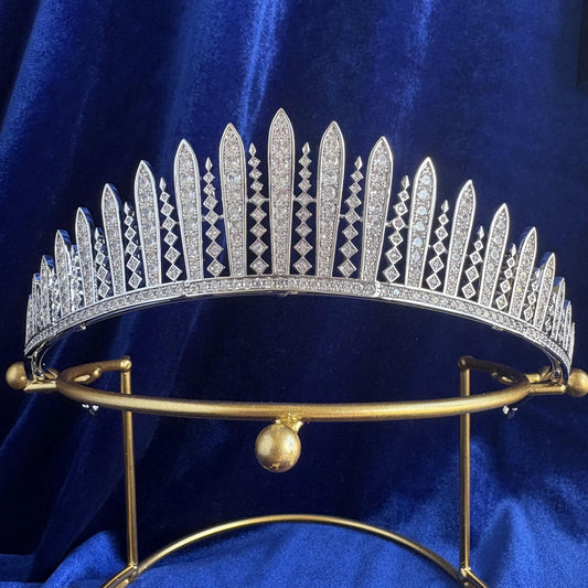 Cubic Zirconia Bridal Fringe Wedding Crown Silver Bridal Tiara Princess Style Classic Luxury Diadem for Bride Headpiece for Ball Prom