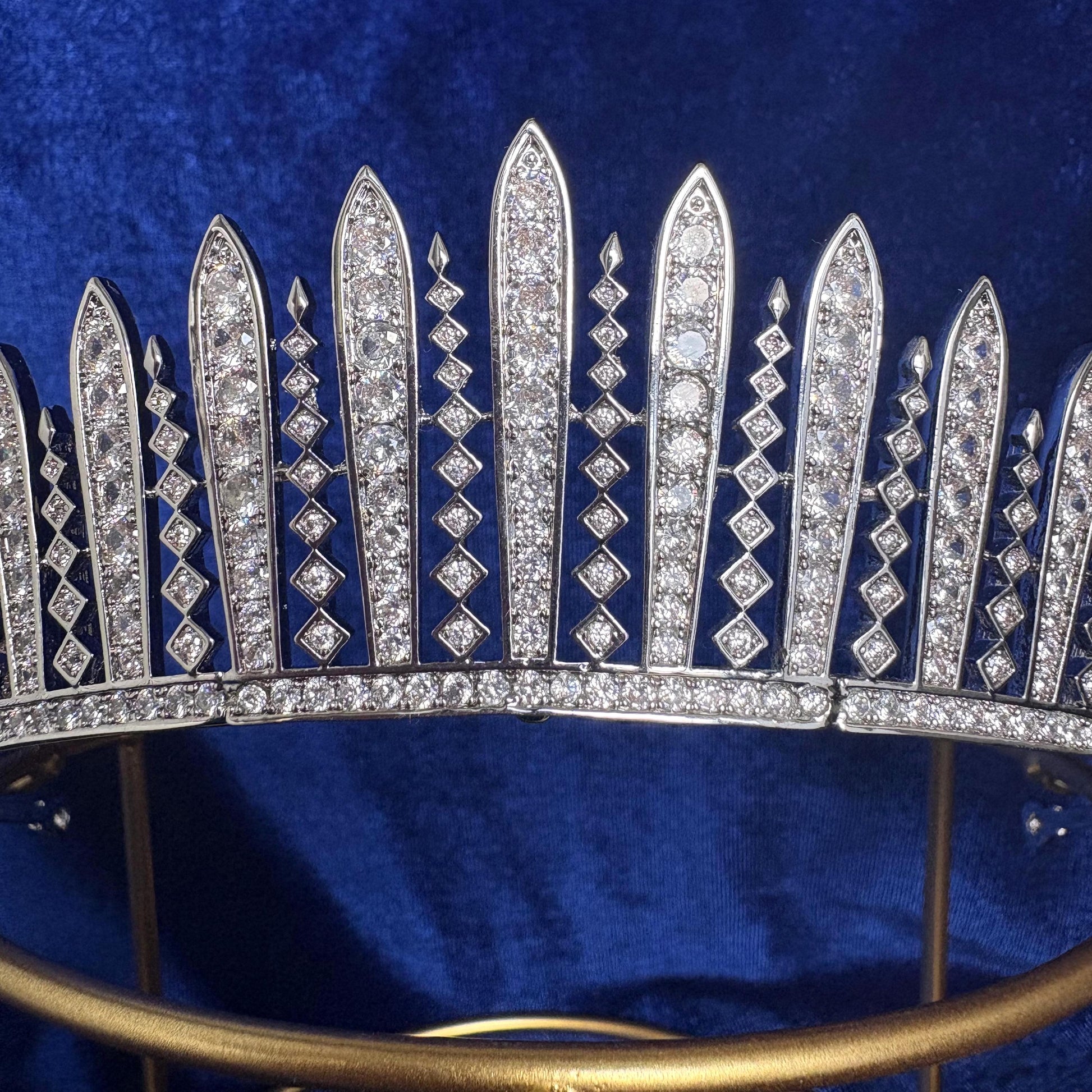 Cubic Zirconia Diamond Ball Crown Silver Prom Tiara Art Deco Classic Luxury Diadem for Bride Headpiece for Wedding