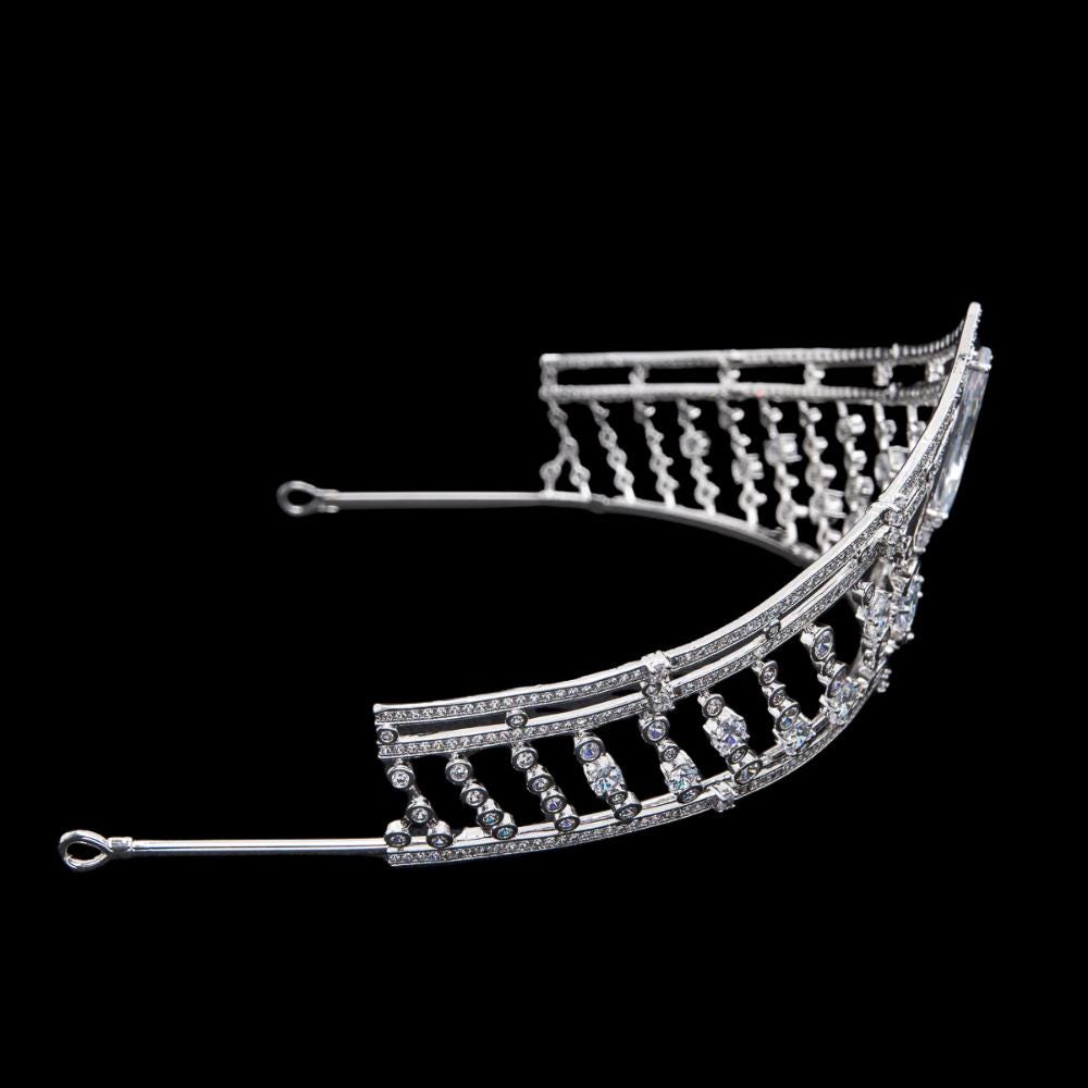 30 hours excellent craftmanship Luxury Elegant Wedding Crown High Jewellery Royal Replica Bridal Tiara Ultra Reflective Simulated Diamond CZ