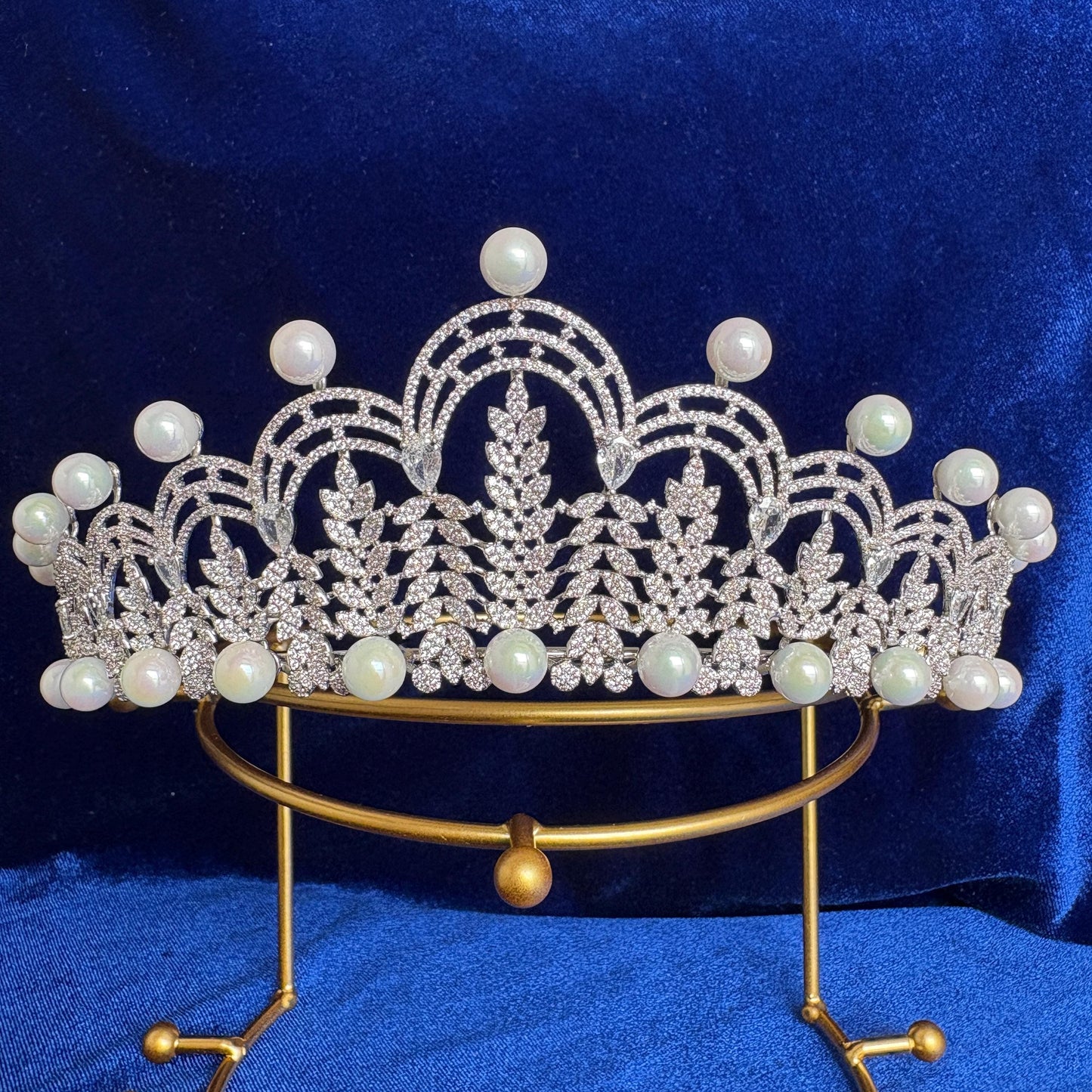 Classic Pearl Wedding Tiara Bridal Luxury Crown Vintage Queen Style Elegant Bridal Headpiece Luxury CZ Handcrafted Victorian Diadem