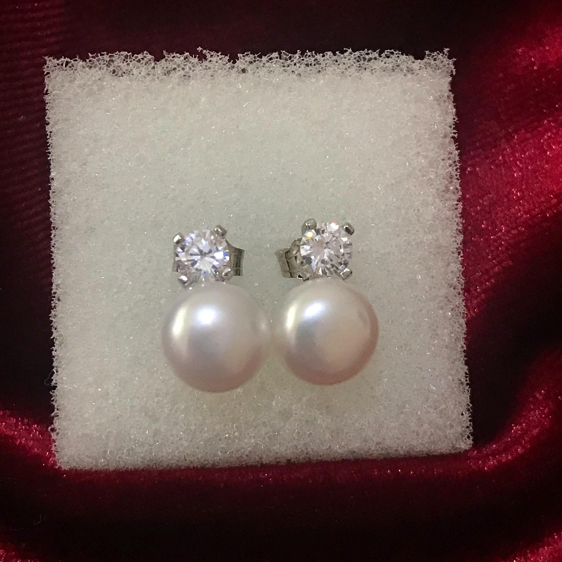 The Ladies of Devonshire Earrings Daily Pearl Earrings of HM Queen Elizabeth II Premium Quality Moissanite & Fresh Water Pearl British Royal