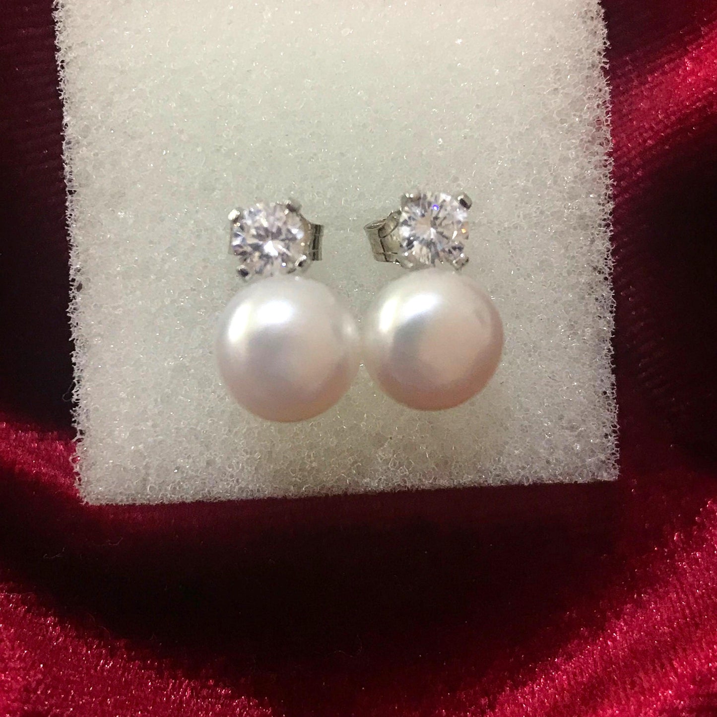 The Ladies of Devonshire Earrings Daily Pearl Earrings of HM Queen Elizabeth II Premium Quality Moissanite & Fresh Water Pearl British Royal