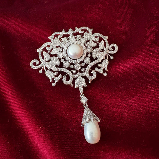 Dangling Drop Tear Pearl Victorian Brooch Vintage Style Scroll Open Work Statement Baroque Cubic Zirconia American Diamond Luxury Pin