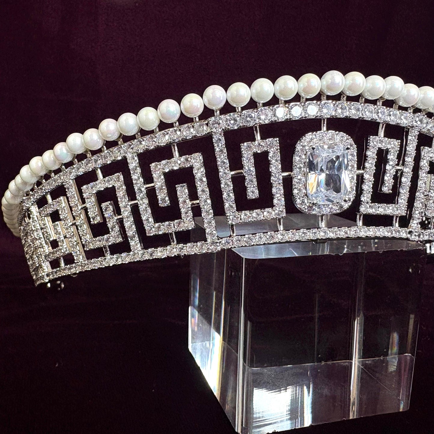 Pearl Art Deco Greek Bridal Tiara Geometrical Design Modern Wedding Crown Sparkling Headpiece Vintage Style Glamorous Tiara for Bride Prom