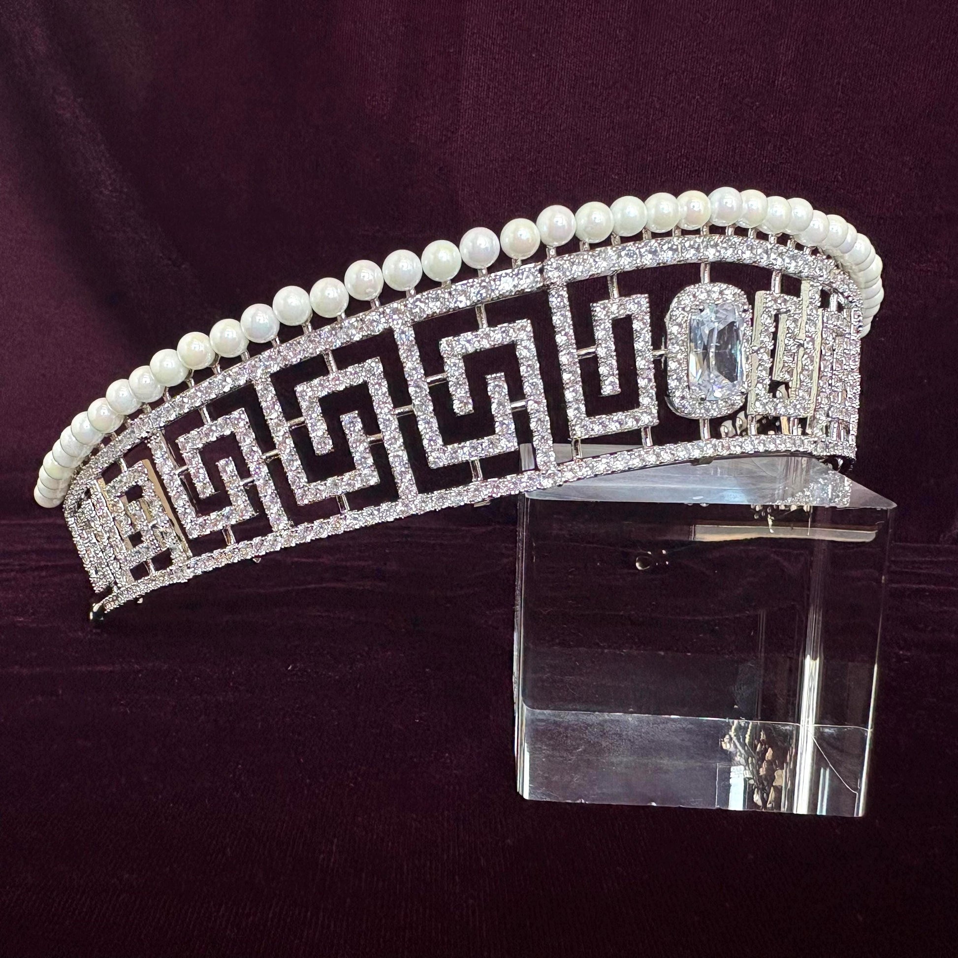 Pearl Art Deco Greek Bridal Tiara Geometrical Design Modern Wedding Crown Sparkling Headpiece Vintage Style Glamorous Tiara for Bride Prom
