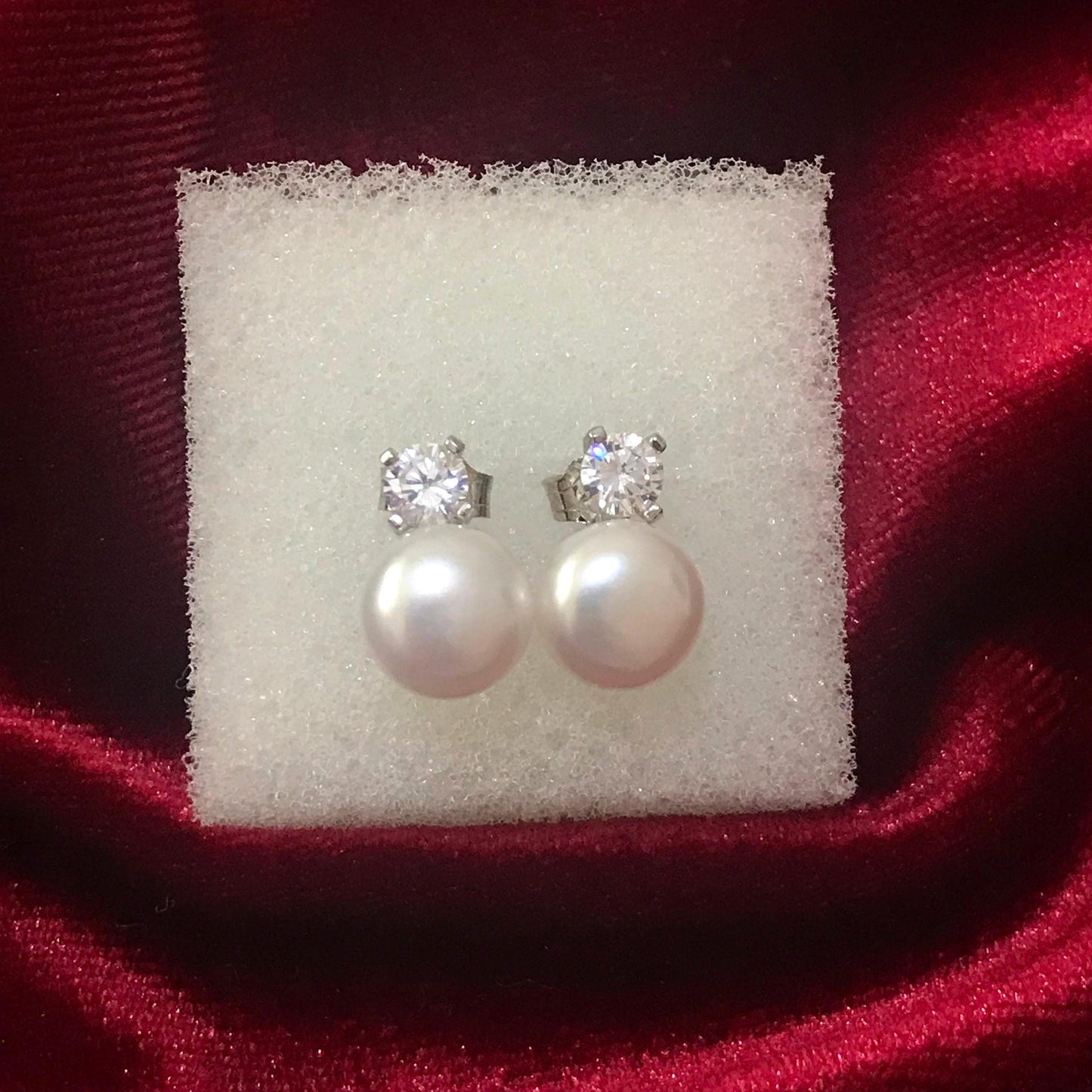 The Ladies of Devonshire Earrings Daily Pearl Earrings of HM Queen Elizabeth II Premium Quality Moissanite & Fresh Water Pearl British Royal