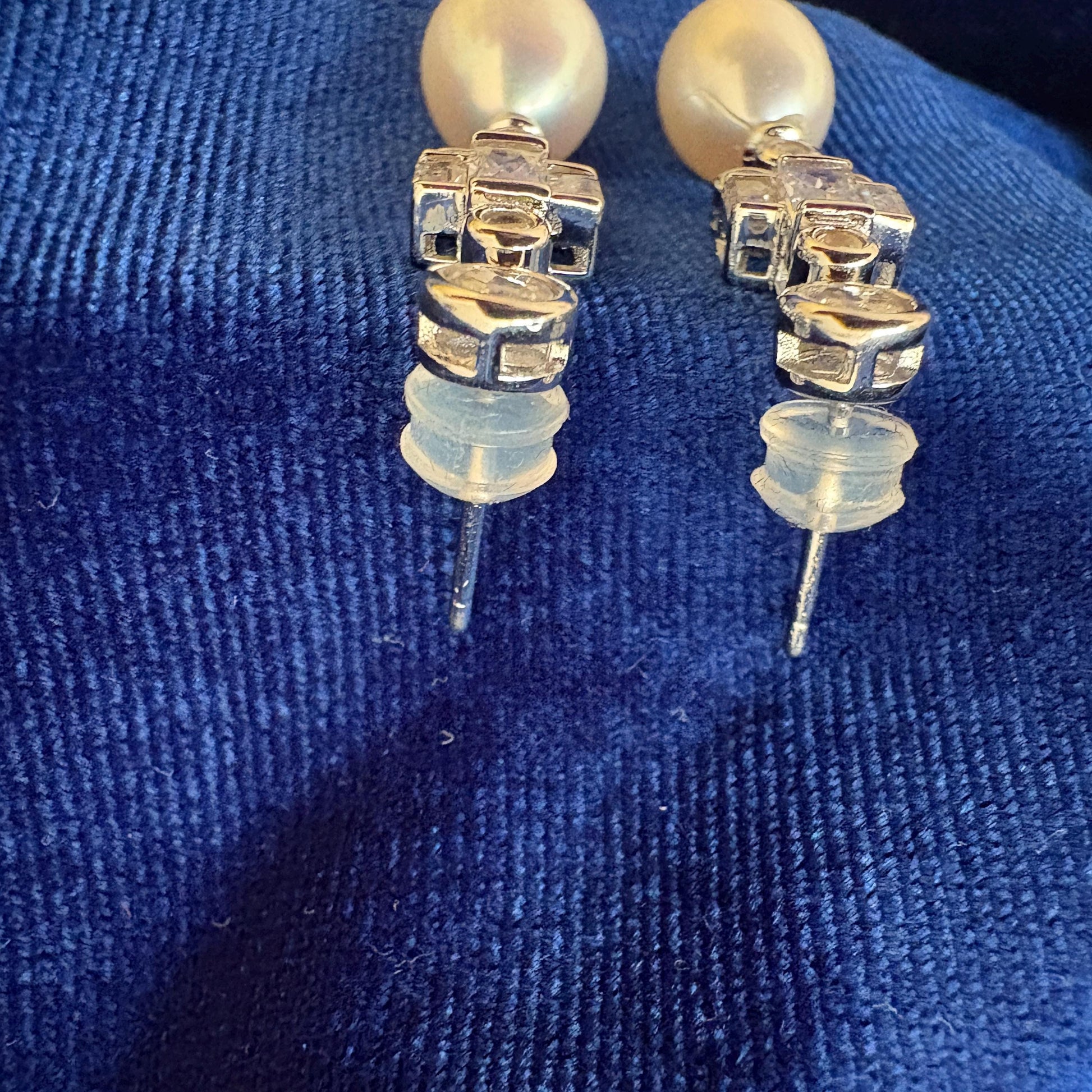 Drop Pearl Daily Delicate Earrings Cubic Zirconia Statement 925 Sterling Silver 1920s Elegant Great Gatsby Oldmoney Classic Style Studs