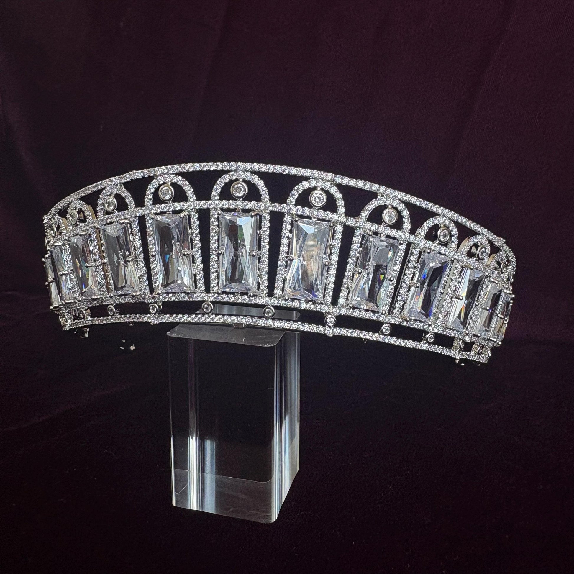 Whimsical Ultra Reflective Ethereal Bridal Crown Luxury Fairytale Goddess Style Handmade Cubic Zirconia Wedding Tiara for Photoshoots