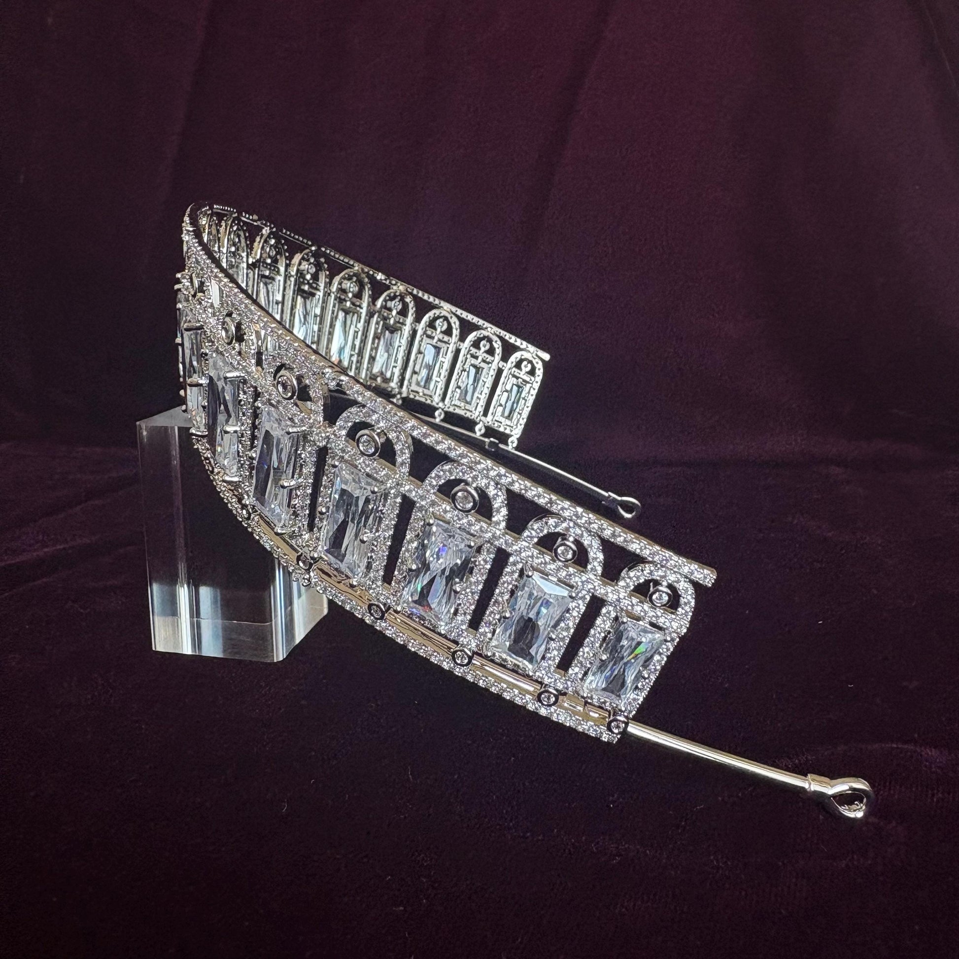 Whimsical Ultra Reflective Ethereal Bridal Crown Luxury Fairytale Goddess Style Handmade Cubic Zirconia Wedding Tiara for Photoshoots