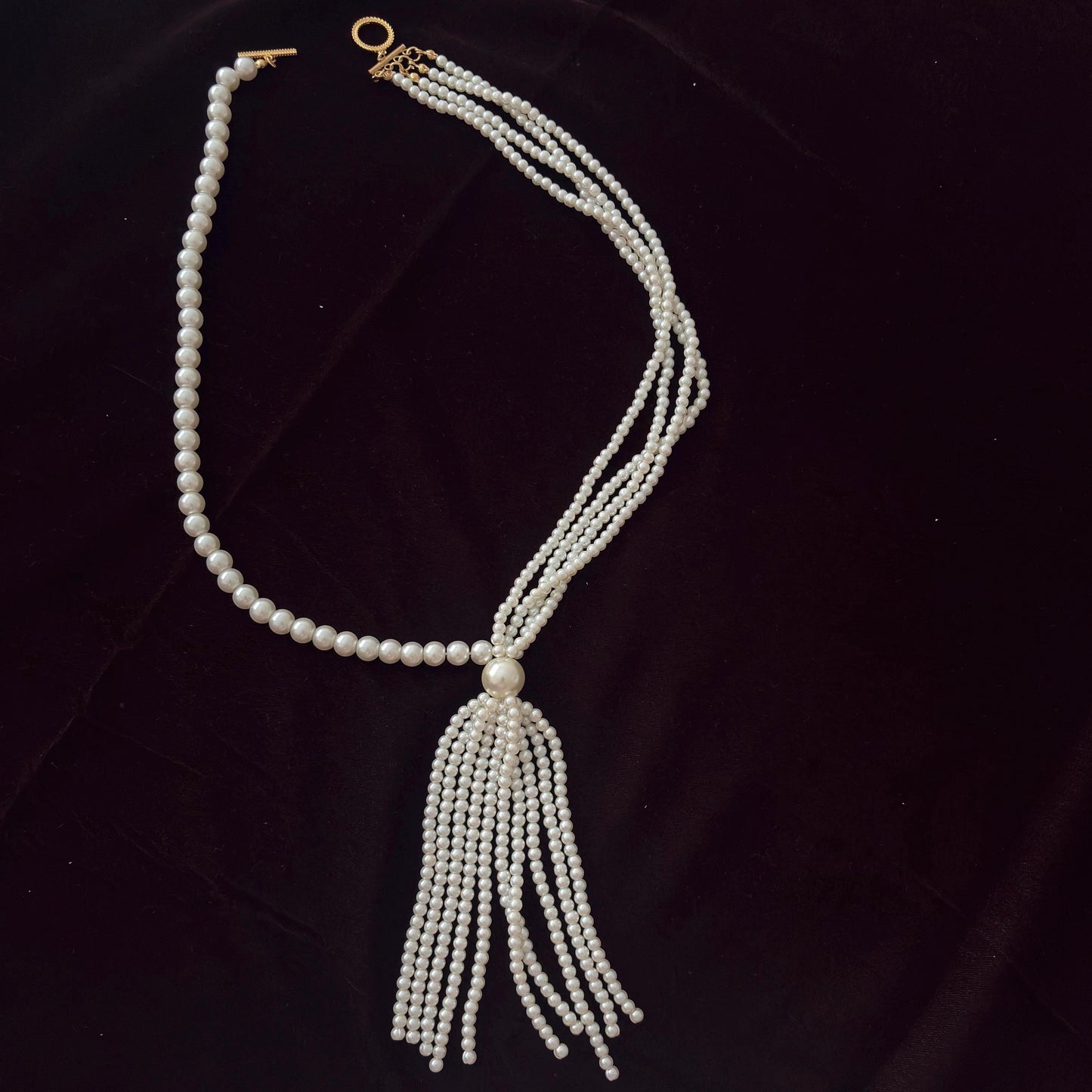 Art Deco Long Pearl Necklace Vintage Inspired Old Glam with Tassel Royal Court Style Gold Plated Clasp White Glass Pearls
