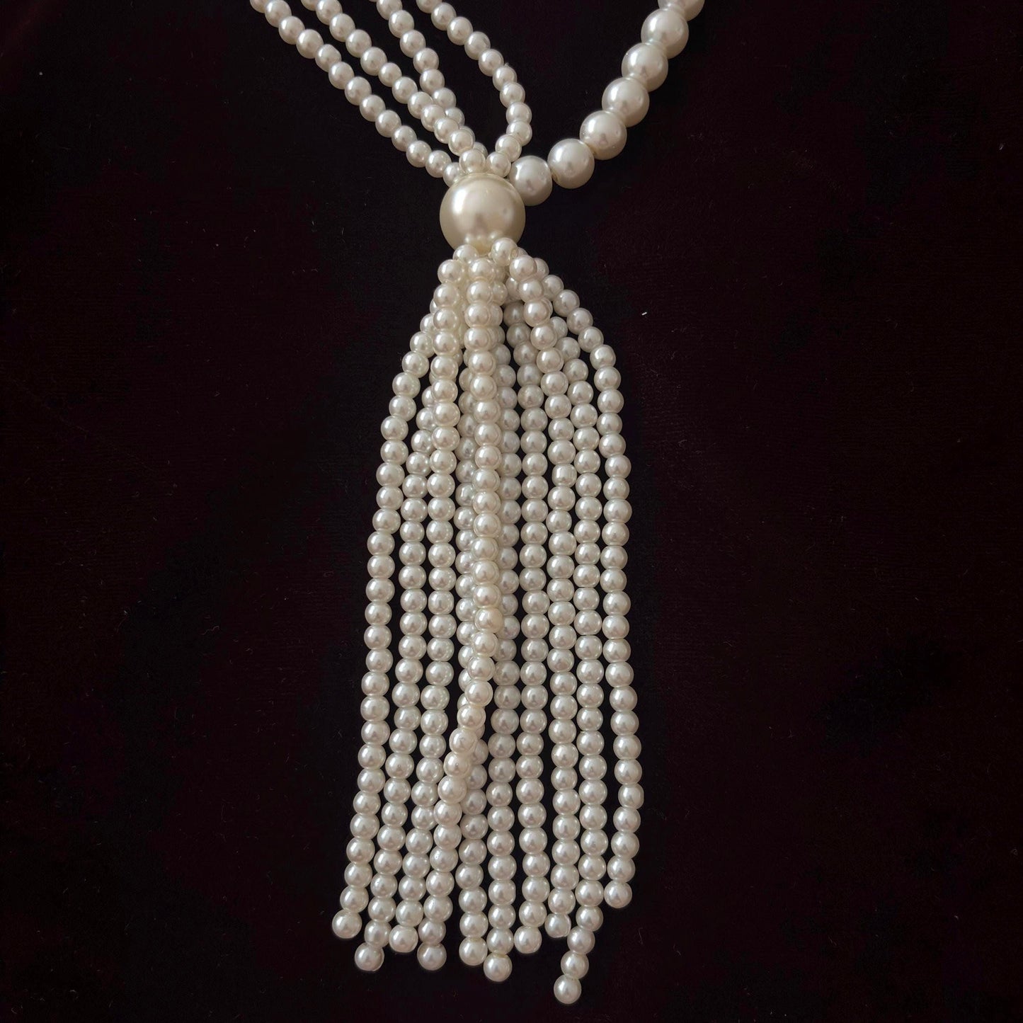 Art Deco Long Pearl Necklace Vintage Inspired Old Glam with Tassel Royal Court Style Gold Plated Clasp White Glass Pearls