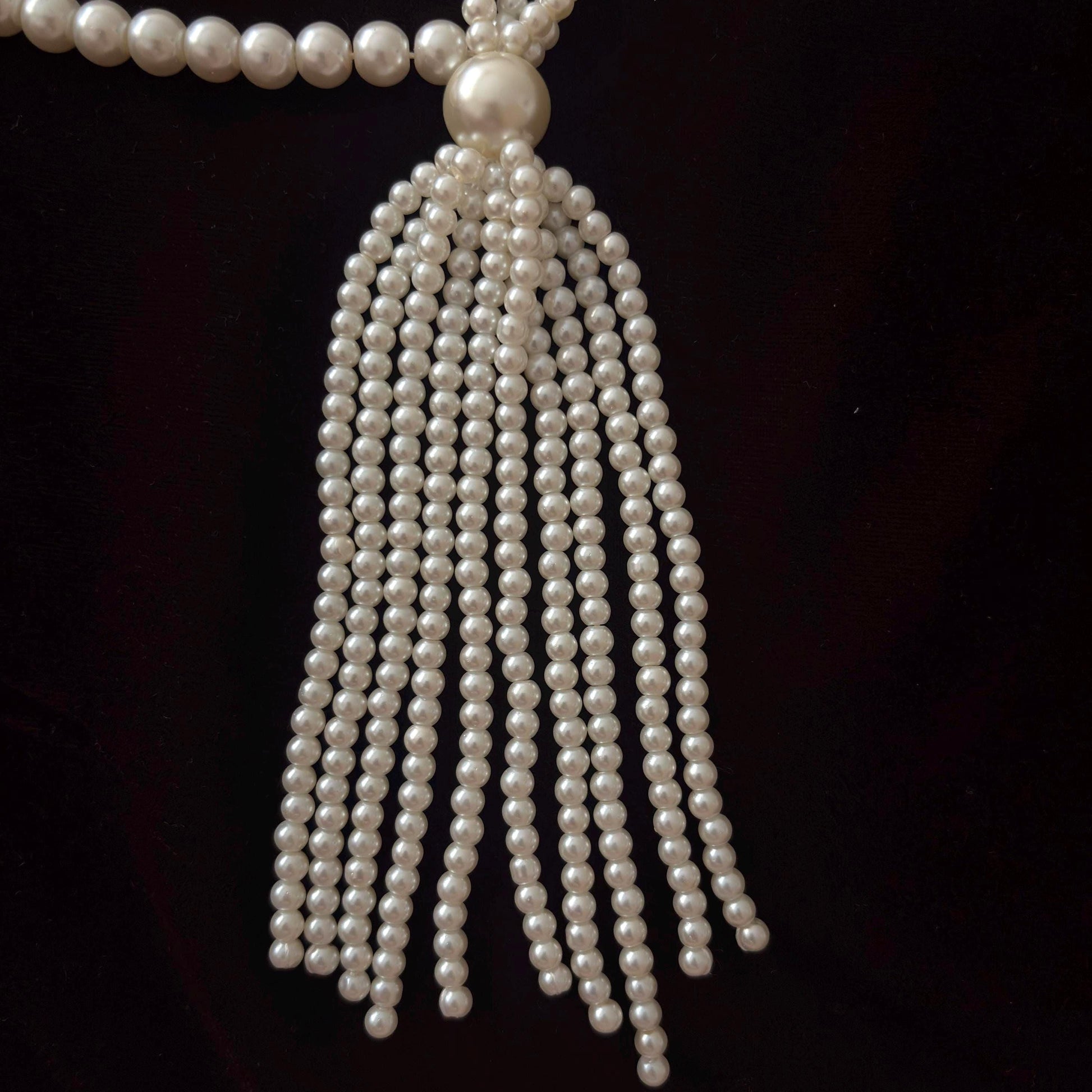 Art Deco Long Pearl Necklace Vintage Inspired Old Glam with Tassel Royal Court Style Gold Plated Clasp White Glass Pearls