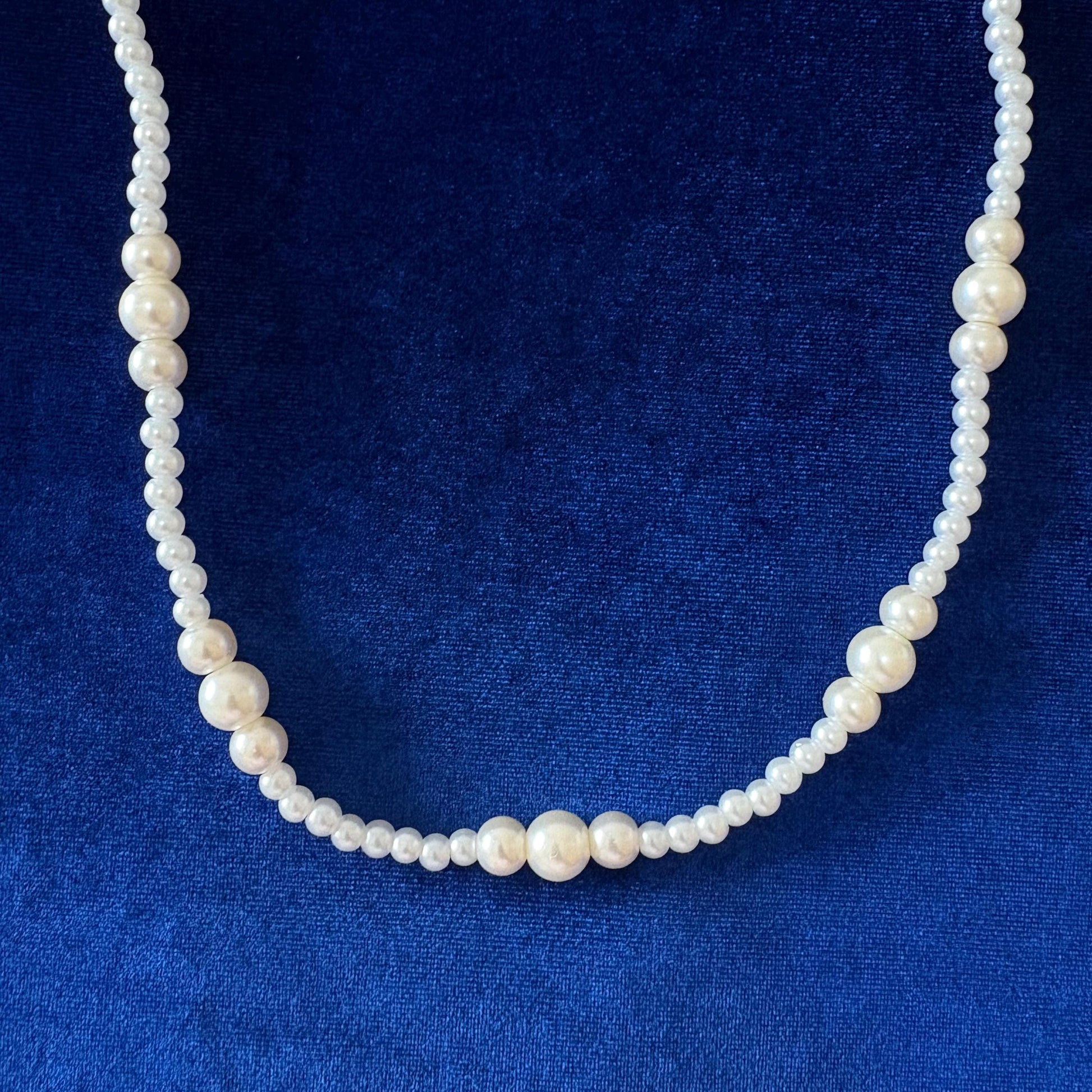 White Majorica Pearls Princess Lenght One Row Single Strand Necklace Gold Plated Clasp Handmade & Silk Thread