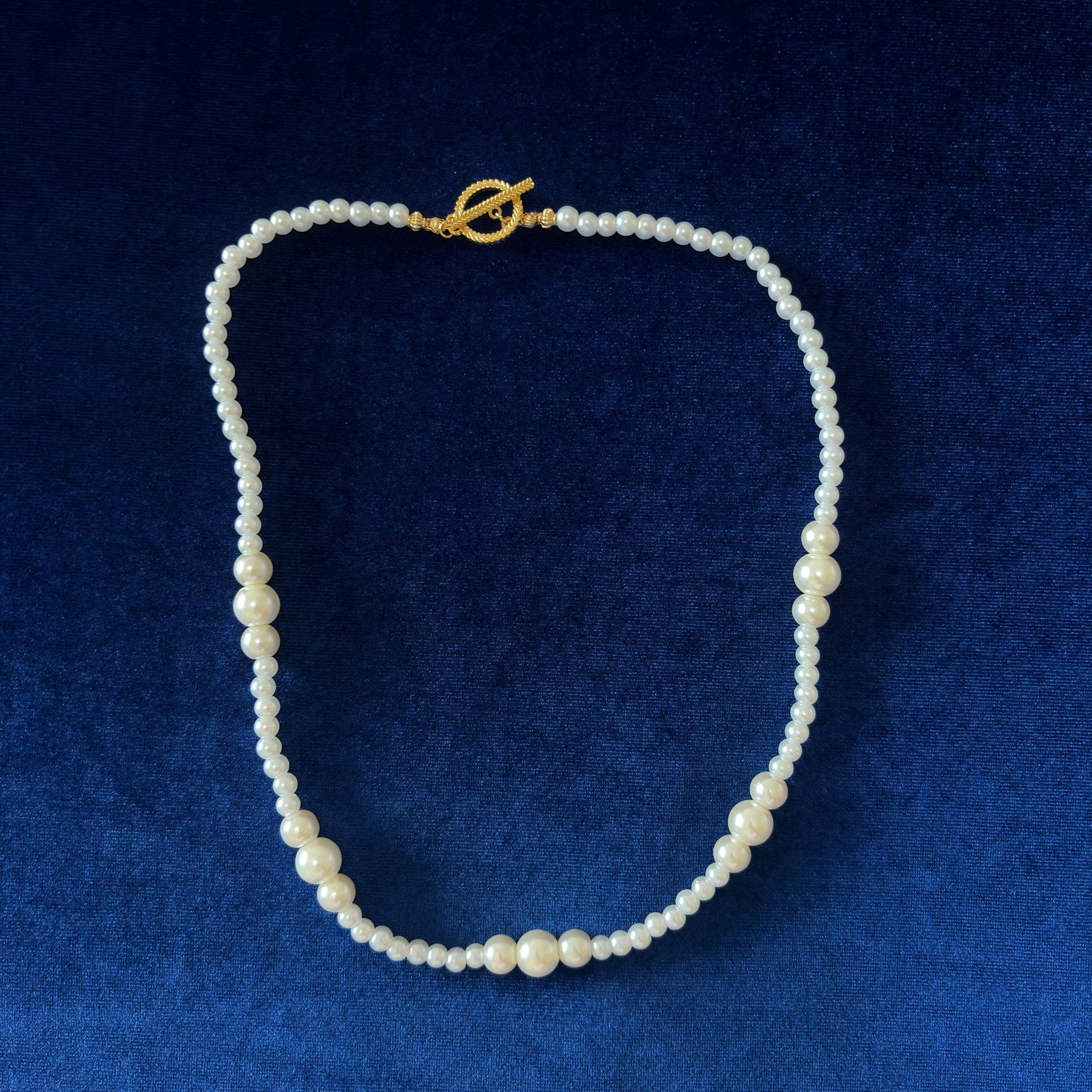 White Majorica Pearls Princess Lenght One Row Single Strand Necklace Gold Plated Clasp Handmade & Silk Thread