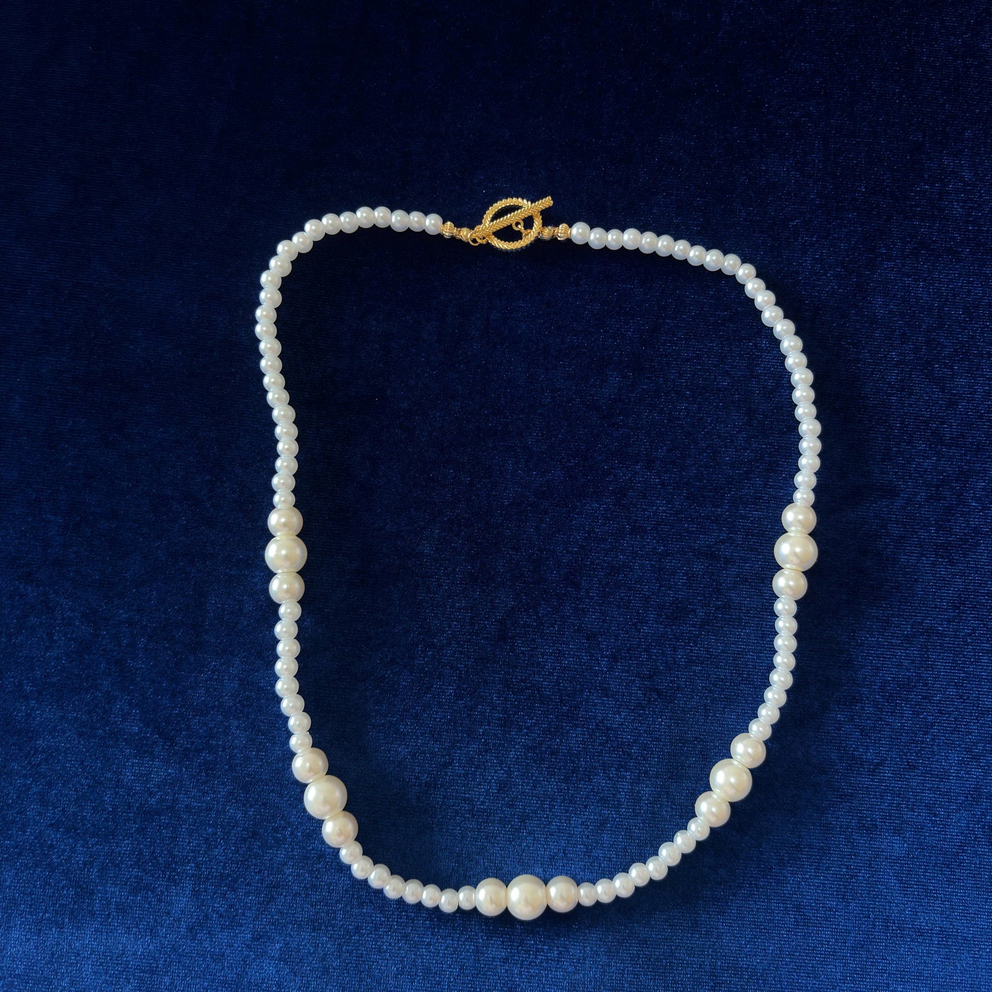 White Majorica Pearls Princess Lenght One Row Single Strand Necklace Gold Plated Clasp Handmade & Silk Thread